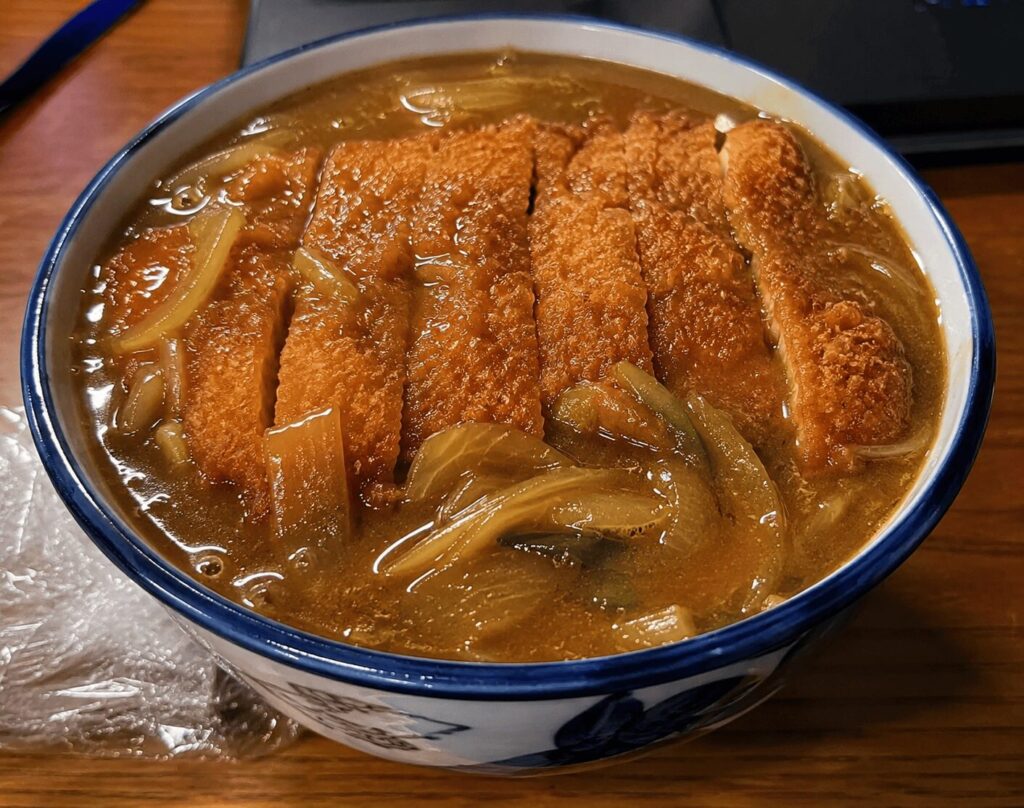 当直中によく食べたカツカレー丼